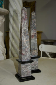 Obelischi marmo Salomé
